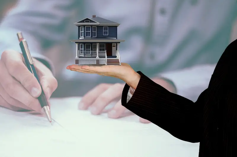 جرم معامله معارض چیست؟ مراحل شکایت و مجازات
